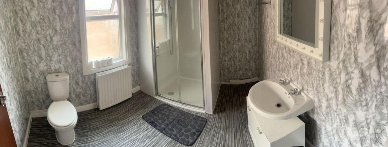 Arthurs Hill Newcastle, Free Parking Fully Equipped Kitchen 4 Bedrooms, Near Centre Apartamento Newcastle Upon Tyne